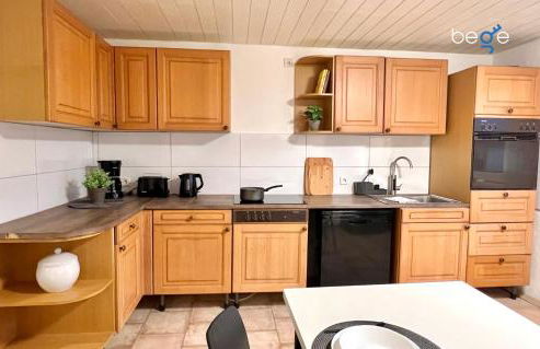 BEGE APARTMENTS WorkLodge - Photo 8