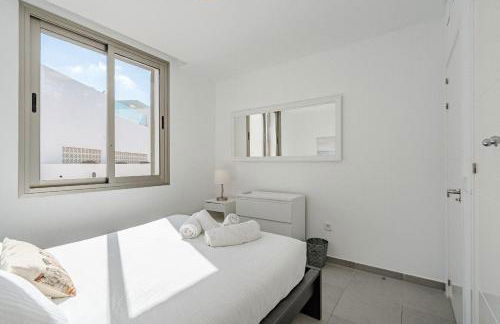 Villa Elisabetta, Luxury Villa with Heated Pool Ocean View in Adeje, Tenerife - Foto 29