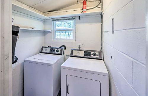 Boats and Dock Anglers Haven in Crescent City - Foto 22