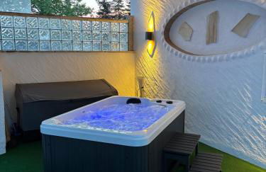 REMA Homes - Jacuzzi Terrasse 55' TV Küche Regendusche - Foto 24
