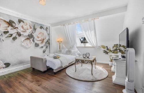 Mehr Platz als im Hotel - Ruhig & Zentral, Parkplatz, WLAN, Arbeitsplatz - Foto 2