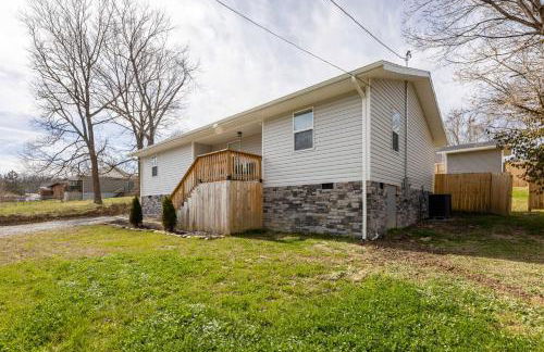 Pet-Friendly Digs with Fire Pit and Large Yard! - Foto 25