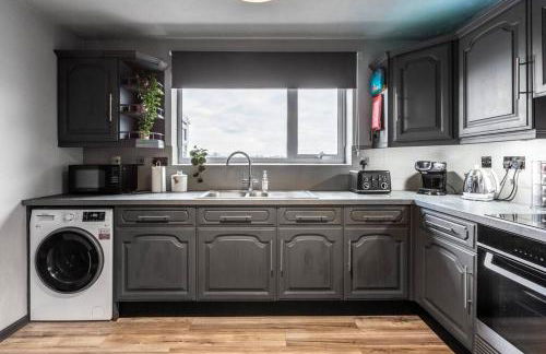 City home with parking and garden- pet friendly - Photo 4