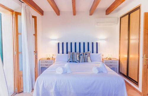 Villa renovada vista al mar y piscina climatizada - Foto 23