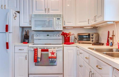 Waterfront Lake Buchanan Cottage with Kayaks! - Foto 12