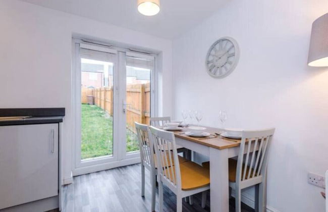 Lovely three bed home Manchester - Foto 10
