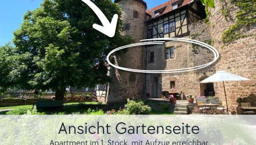 ALTE FÖRSTEREI - Altstadtwohnung mit Stil & Aufzug - in der Hinterburg Schlitz - mit Garten, Parkplatz & E-Ladestation - Hunde willkommen - Fulda, Bad Hersfeld, Alsfeld in 25 km Entfernung - Foto 3, Garden, Garden view