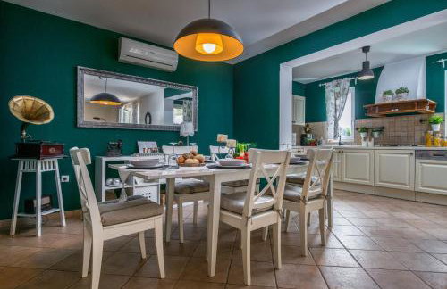 Villa Laura Krnica near Pula for 8 people - pet friendly with children playground - Foto 23