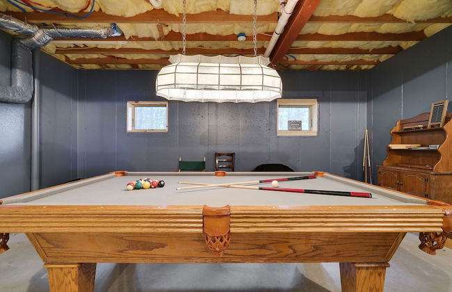 Elk Hollow by Avantstay Lakefront Chalet w Game Room Fire Pit - Photo 7