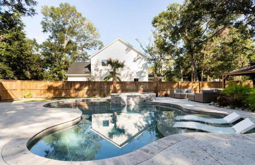 Pleasant Place Villa -Newly Built with Pool Close to downtown&beach - Photo 9