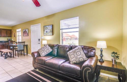 Classy San Benito Vacation Rental with Chiminea! - Foto 6