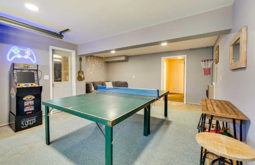 Lake George Oasis with 9 Acres, Hot Tub and Game Room! - Foto 35