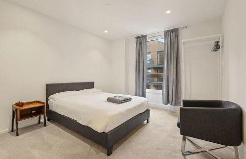 Excel Riverside 2 Bed - Photo 6