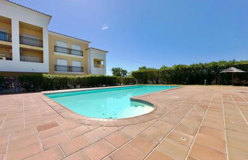 Apt MA - with pool - Photo 11