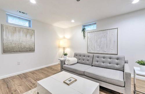 Updated Landover Apartment - WFH Friendly! - Foto 11