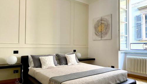 CHARMING COMO - Apartment downtown in the pedestrian area with 2 double bedrooms and 2 complete bathrooms a spacious living room and full equipped kitchen - Foto 5