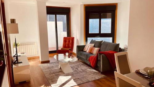 Apartamento céntrico y de diseño con parking - Foto 1