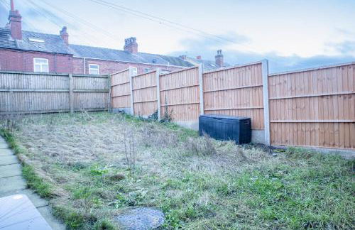 Contractor‑Heaven 5BR Home 4.5 Baths Wakefield - Foto 32