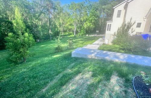 Beautiful 1BR Walkout Fenced & Gated Villa - Photo 11