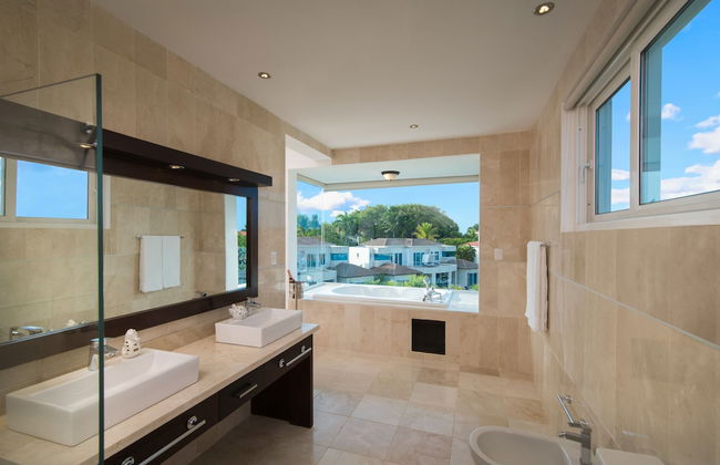 Crown Villas 5 bdrm - Photo 7