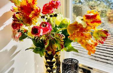 Gorgeous 3-bdrm home, walk to town and beach - Photo 15