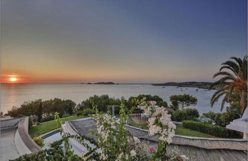 Amazing Ibiza Villa Can Icarus 6 Bedrooms Perched On A Cliff Overlooking The Beach Of Cala Moli San Jose - Foto 24