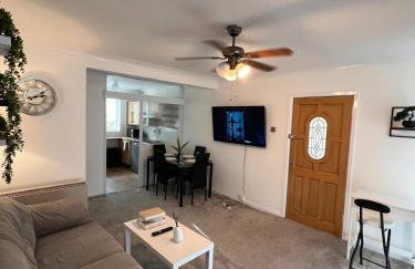 BHX NEC - Stylish 2-Bed Flat Allesley Coventry - Foto 6