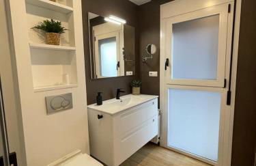 Denia, apartamento a estrenar con jardín privado, piscina y vistas al mar - Photo 12