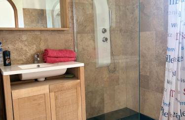 Très beau Studio lumineux dans Villa avec piscine - Foto 9