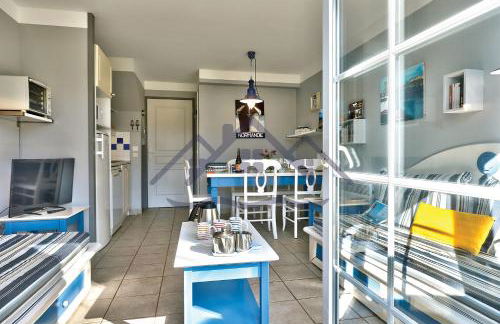 LocaLise - Maison E2 au Guilvinec - A 20m de la mer avec jardin et piscine - Tout à pied, plage, port, centre commerces, marché - Wifi inclus - Vue mer de la chambre - Animaux bienvenus - Linge de lit inclus - Foto 11