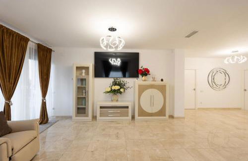 Exclusive Villa City, Beach & Golf - Photo 12