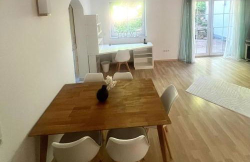 Moderne & gemütliche Ferienwohnung mit Terasse in Nieder-Olm - Foto 5