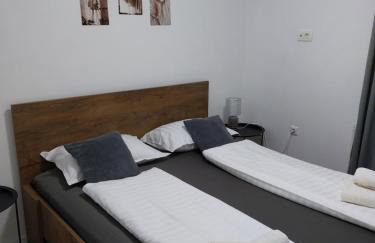 Two Bedroom Apartment - Photo 10