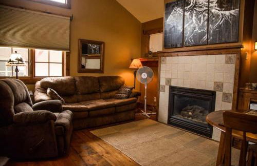 Mummy Mtn Suite 1 Bedroom suite with fireplace and jacuzzi tub - Foto 6