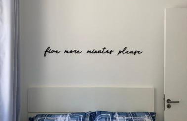 101- Lindo Apartamento Amplo e decorado, 2 quartos, sala, cozinha completa, mobiliario moderno, lavanderia , Excelente localização no bairro Bigorrilho - Photo 13