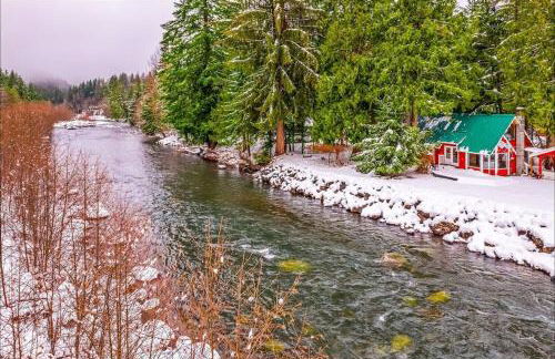 NEW: Steps from White River near Mount Rainier National Park - Foto 24
