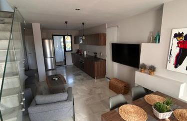 Fabuloso y amplio Duplex en Urb Jardines de Sotogrande - Foto 61