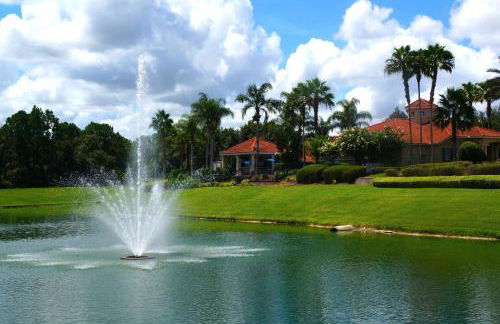 Gated Emerald island resort townhome, Overlook Pool, 3 miles to Disney, rent by owner - Foto 15