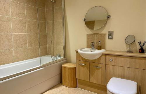 7 SERVICED APARTMENTS at ST JOSEPHS COURT, CLEETHORPES by VISIT CLEETHORPES - Foto 2