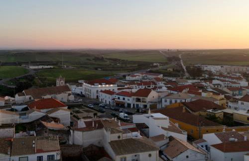 Cozy Old Town Apartment with Sunny Terrace - Photo 22