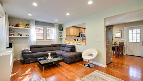 Serene Springfield Retreat on 6 Acres with Hot Tub! - Foto 3