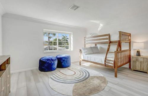 Solara: Waterfront Estate, Pool, Dock, Private Guest Suite - Foto 63