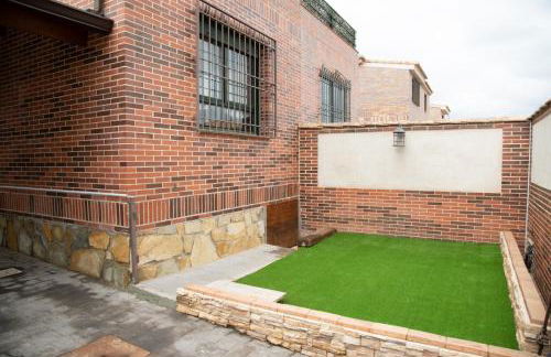 TOLEDO ENCANTADO Piscina y BBQ privada 2,5 km de Puy du Foy - Foto 75