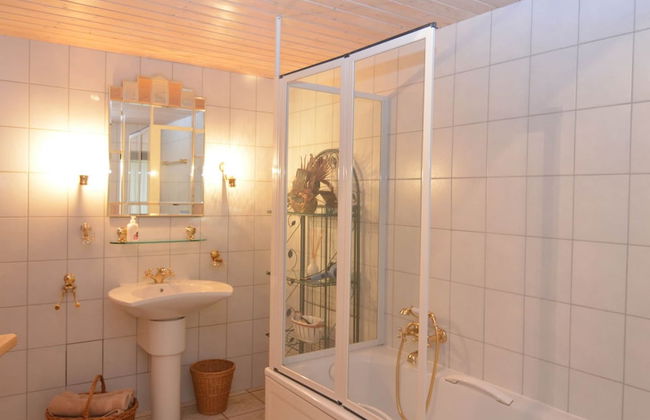 Chalet in Saldenburg Near Hiking Trails - Photo 9