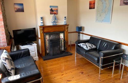 Lovely apartment overlooking the harbour and bay - Photo 20