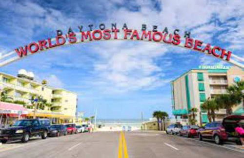 Beachfront 3BR Condo with Stunning Views Daytona - Photo 108