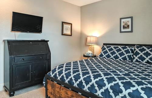 Quiet Plaza Two bedroom 2 Bathroom - Photo 10