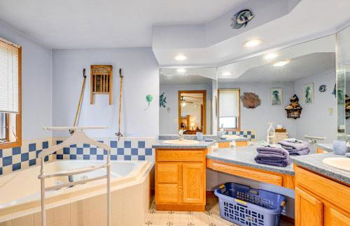 Furnished Deck with Forested Views Manawa Home! - Foto 15