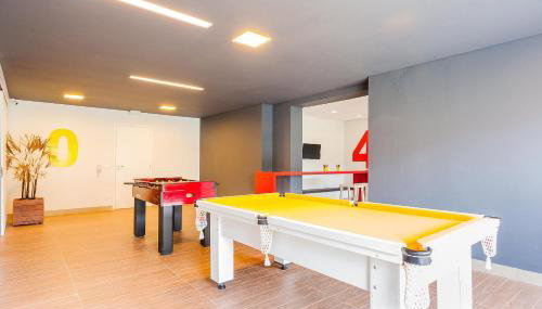 BHaus Morumbi IN Jardim Sul - 50m2 - Cama Queen - Linda Vista 12o andar - Apartamento 1 quarto com Varanda - Shopping Jardim Sul - Vaga de Garagem - Piscina - Academia - Acomoda 3 pessoas - IN1 - Foto 4, Game Room