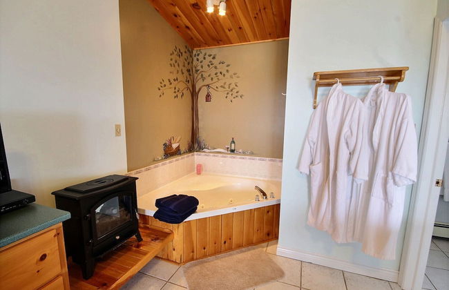 Cavendish Bosom Buddies Cottage Resort - Photo 6